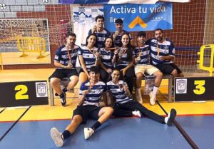 El tercer equipo del IES La Orden ja ascendido a la Liga Nacional Primera Bronce de Bádminton. / Foto: @CBIESLAORDEN.