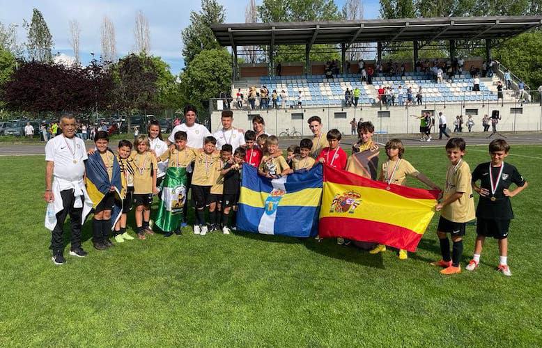 Los alevines del CD Lamiya han defendido con éxito en Italia el pabellón onubense.