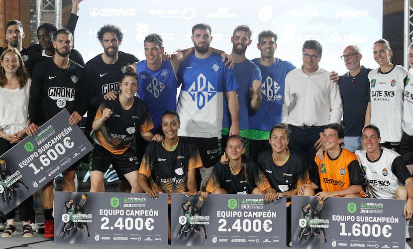 Los ganadores en la prueba del Circuito Herbalife 3x3 de baloncesto celebrada en Huelva.