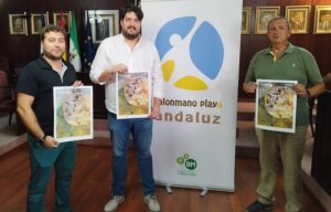 Un momento de la presentación del 24º Campeonato de Balonmano Playa 'Ciudad de Lepe' que tendrá lugar este fin de semana.