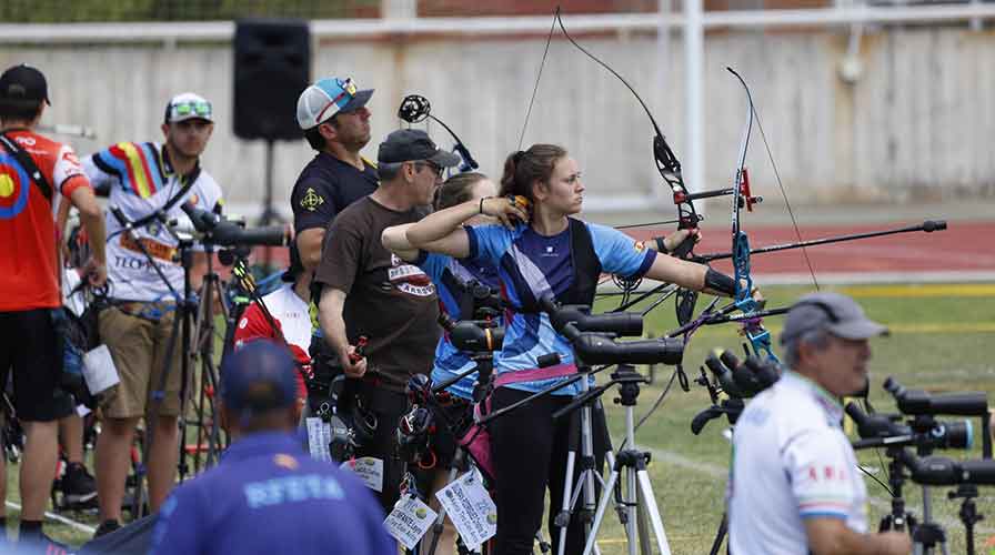 La ahora técnico del Asirio, y convocada para la selección, Cristina de Guzmán en una competición. / Foto: @clubasirio.