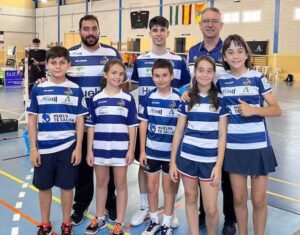 Representantes del cuadro onubense en el Campeonato de Andalucía de Bádminton en Benalmádena. / Foto: @CBIESLAORDEN.