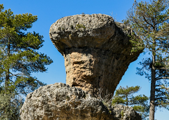 Mensaje en piedra