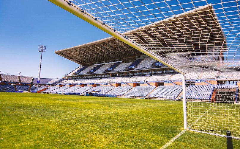 El Recre-Intercity de este domingo en el Nuevo Colombino abre la competición liguera. / Foto: @recreoficial.