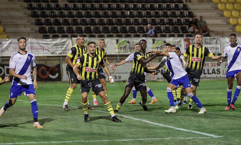 El Recre se impuso en los penaltis al San Roque tras empatar a cero y se llevó el 'Virgen de la Bella'. / Foto: @recreoficial.