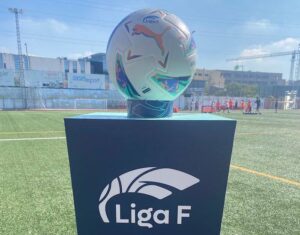 La huelga de jugadoras impidió que comenzara la Liga F por lo que no se jugó el Levante Las Planas-Sporting. / Foto: @fclevantelp.