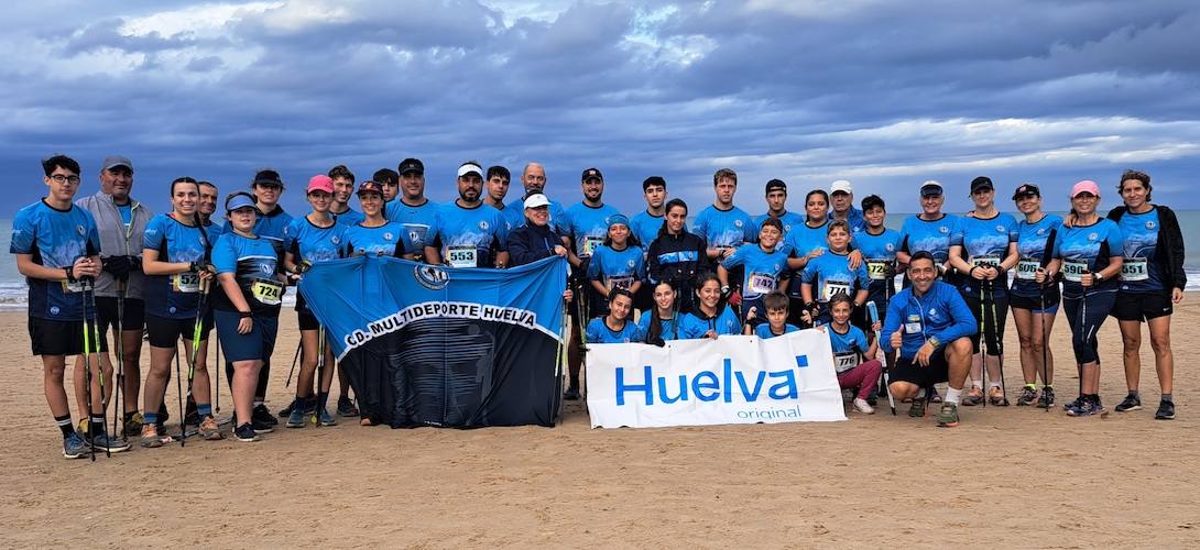 Componentes del CD Multideporte Huelva que han tenido una excelente actuación en la prueba de marcha nórdica en San Fernando.