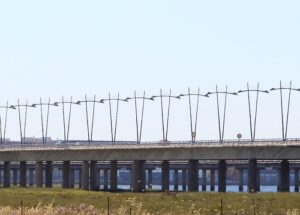 obras de seguridad vial El puente del Odiel farolas del Puente del Odiel