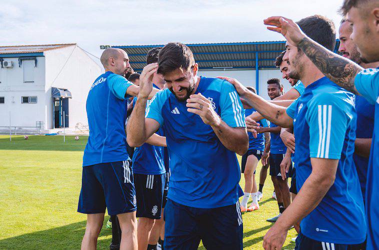 Raúl Navas va a estar durante un tiempo en el dique seco. / Foto: @recreoficial.