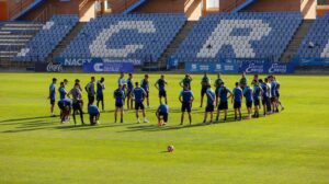 Un Recre con moral acude con ganas de puntuar al Alfonso Murube donde espera el Ceuta. / Foto: @recreoficial.