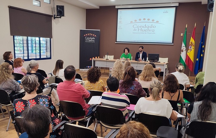 Los planes de igualdad, una prioridad para el Condado de Huelva Asociaciones de mujeres del Condado de Huelva, en colaboración con la Mancomunidad de Desarrollo, organizan una jornada de coordinación entre agentes que intervienen en procesos de violencia de género.