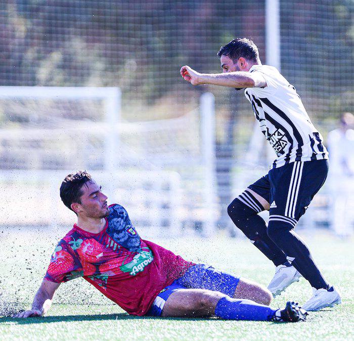 Severo correctivo para el Pinzón en su partido ante el Atlético Central. / Foto: @ClubAtlCentral.