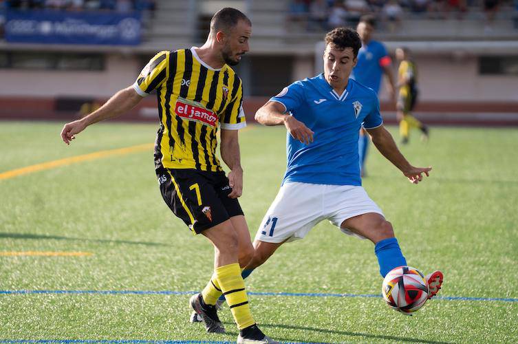 Jacobo y Diego Aguirre, que acabó expulsado, en un lance del partido en Miguelturra. / Foto: @assmediaes.