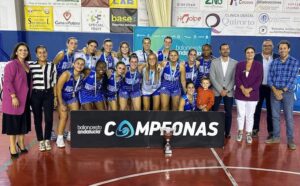 El Universidad-CDH se proclamó campeón del Trofeo Diputación de baloncesto femenino. / Foto: FAB Huelva.