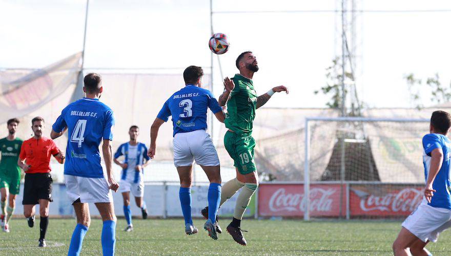 Sensacional partido del Bollullos y gran triunfo ante el líder Xerez Deportivo. / Foto: @XerezCD_OFICIAL.