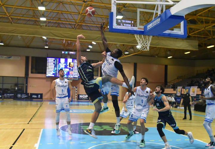 Soulemane Chabi Yo fue de los jugadores más entonados del Ciudad de Huelva en Morón.