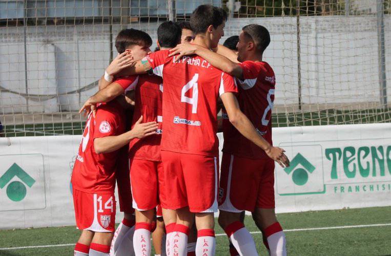 Los jugadores de La Palma celebran su primero gol, obra de Zaca. / Foto: @LaPalmaCF.