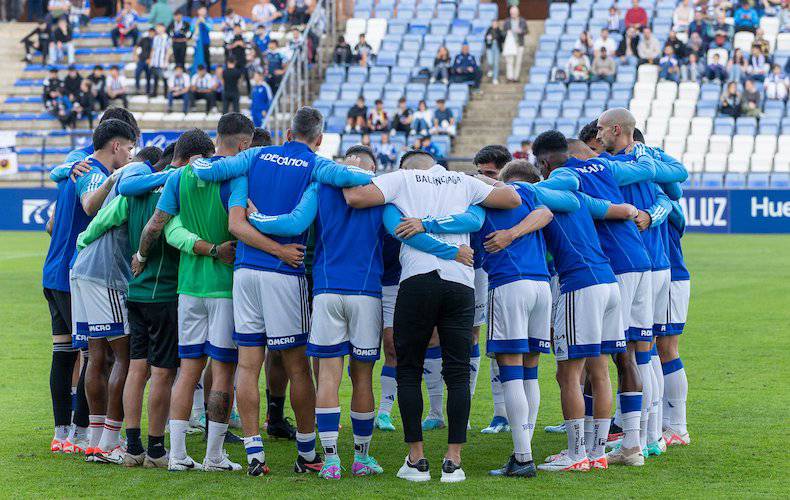 El Recre hace 'piña' para ganar en Mérida y seguir escalando posiciones en la tabla. / Foto: @recreoficial.