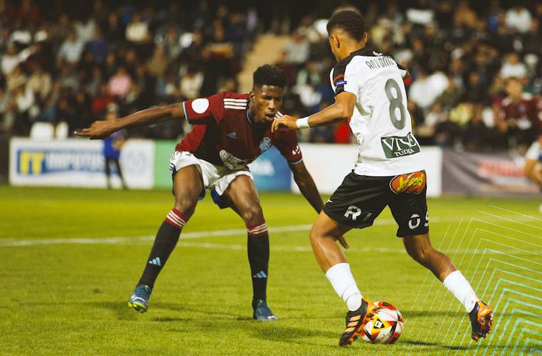 Liberman Torres, en la imagen en el partido de Copa ante el Tudelano, no ha tenido suerte en el Decano. / Foto: @recreoficial.