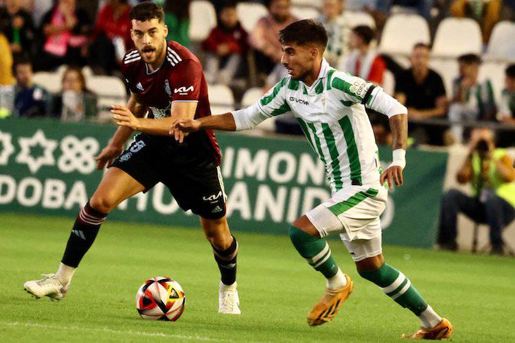 Mejorar la imagen dada en Córdoba, vital para que el Recre pueda ganar al San Fernando. / Foto: @CordobaCF_ofi.