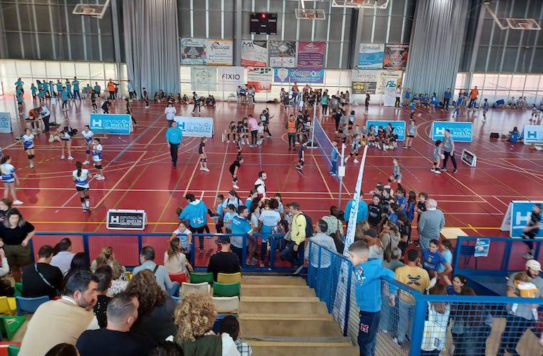 San Juan del Puerto fue el punto de partida de la temporada del programa 'La Provincia en Juego' en la modalidad de voleibol.