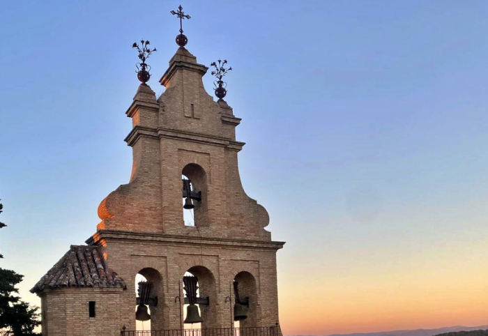 'Dibujos y estarcidos' una exposición de José Viera en Aracena