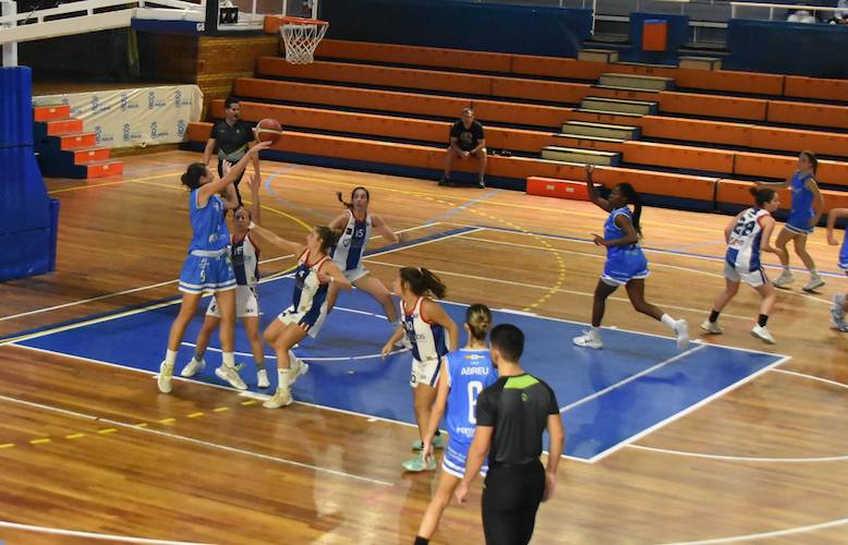 El Ciudad de Huelva fue superior en todo momento al CB Mazagón y ganó con claridad su partido del fin de semana. / Foto: CD Huelva La Luz.