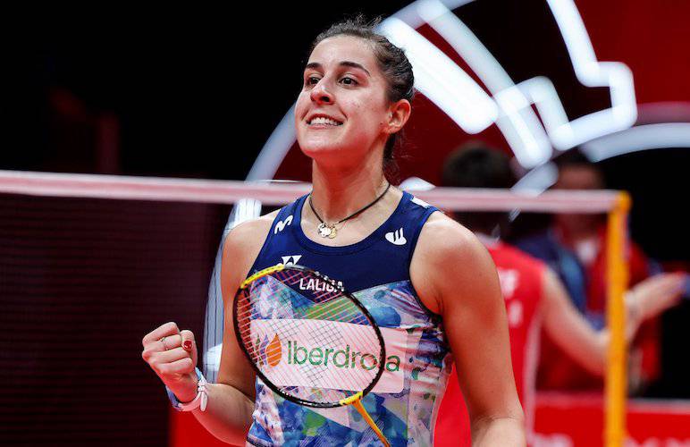 Una feliz Carolina Marín tras derrotar a Chen Yu Fei ya piensa en la semifinal de la BWF World Tour Finals. / Foto: Badminton Photo.