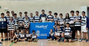 Los representantes del IES Bádminton La Orden coparon los primeros puestos en el Circuito Provincial de Huelva. / Foto: @CBIESLAORDEN.