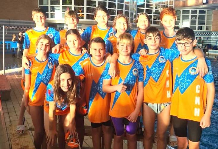 Deportistas del CN Huelva que han destacado en la 2ªFase Alevín Zona Occidental de Natación en Alcalá de Guadaira (Sevilla). / Foto: @CNHUELVA.