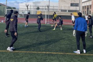 Los jugadores del San Roque preparan con ganas su partido del domingo en Lebrija ante el Atlético Antoniano. / Foto: @SanRoqueLepe.