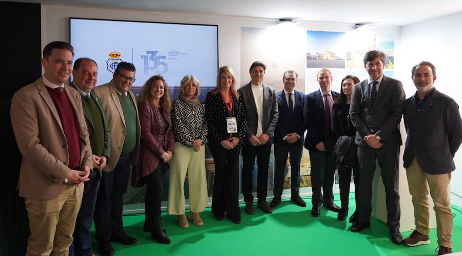 Un momento de la presentación en Fitur de algunas de las iniciativas que están previstas para conmemorar el 135 Aniversario del Recreativo de Huelva. / Foto: @recreoficial.