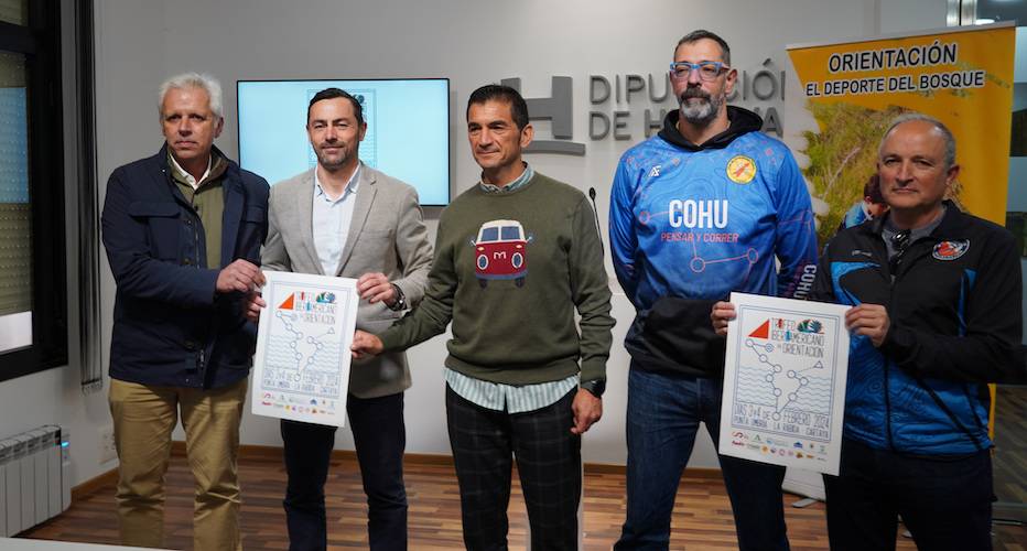 Un momento de la presentación en la Diputación Provincial del I Trofeo Iberoamericano de Orientación, que tendrá lugar los días 3 y 4 de febrero en el entorno de La Rábida y los pinares de Cartaya y El Portil.