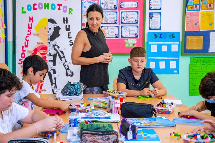 Más de 13.000 vacantes para funcionarios docentes, la cifra más alta de la serie histórica en Andalucía