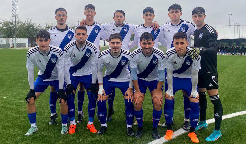 Triunfo muy valioso del Atlético Onubense ante el Montilla con un gol de Matías en el primer tiempo. / Foto: @futbolbaserecre.