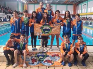 Los alevines del CN Huelva han completado una brillante competición en el Andaluz de Invierno de Natación en Cádiz. / Foto: @CNHUELVA.