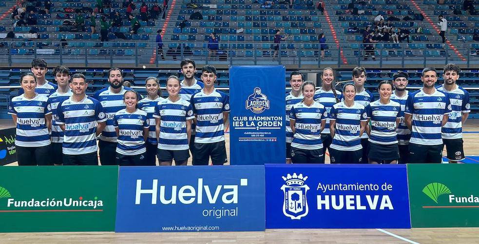 Componentes del IES La Orden B y C que afrontan con ganas la cuarta y última jornada de la Liga Nacional de Clubes Primera Plata y Primera Bronce. / Foto: @CBIESLAORDEN.