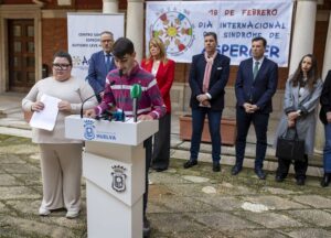 Con motivo del Día Internacional de este síndrome, que se conmemora el próximo 18 de enero, el patio del Consistorio acoge la lectura de un manifiesto bajo el lema ‘Ningún Asperger sin Derechos’.