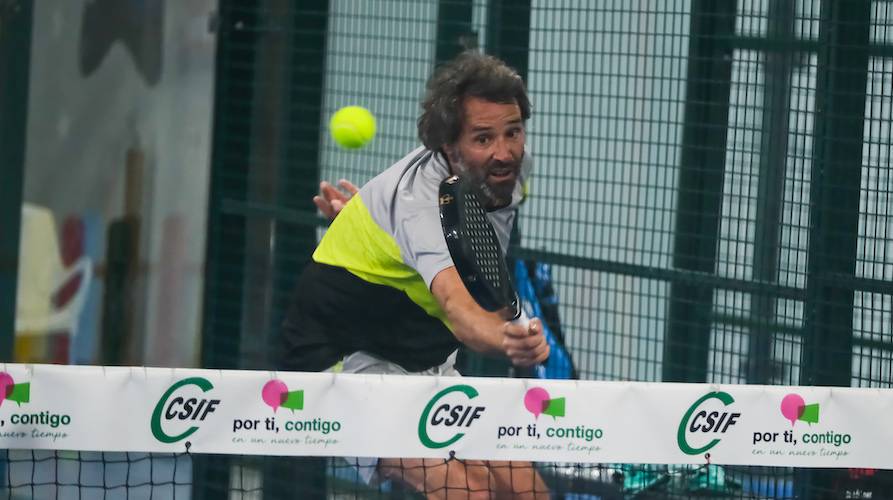 Mucha emoción y finales vibrantes en la primera prueba del Circuito Andaluz de Veteranos de Pádel celebrada en Huelva. / Foto: FAP.