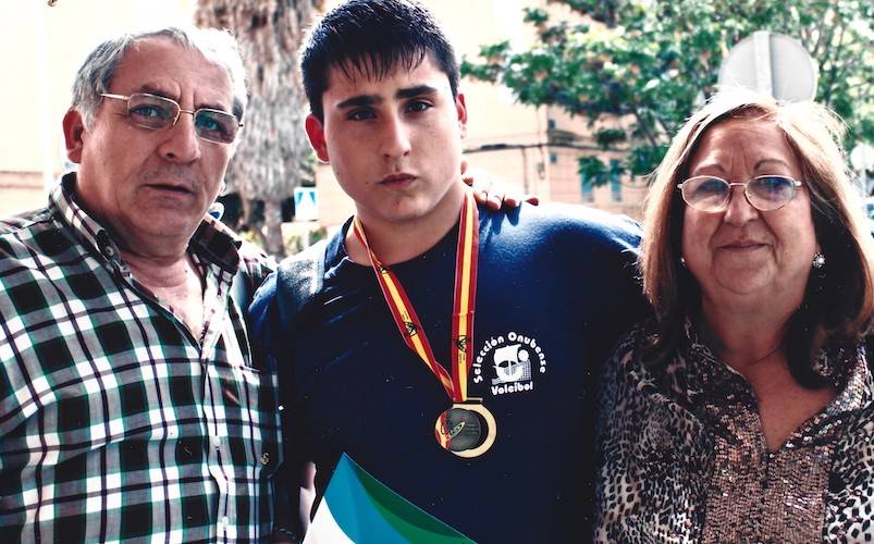 La recordada Pilar García, a quien se rendirá homenaje en el Andaluz Infantil de Selecciones Provinciales de Voleibol en Cartaya, con su familia.