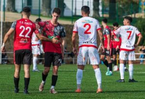 El Pinzón regresa de vacío de Utrera y la semana que viene puede ser ya equipo de Primera Andaluza. / Foto: @CDPinzon_.