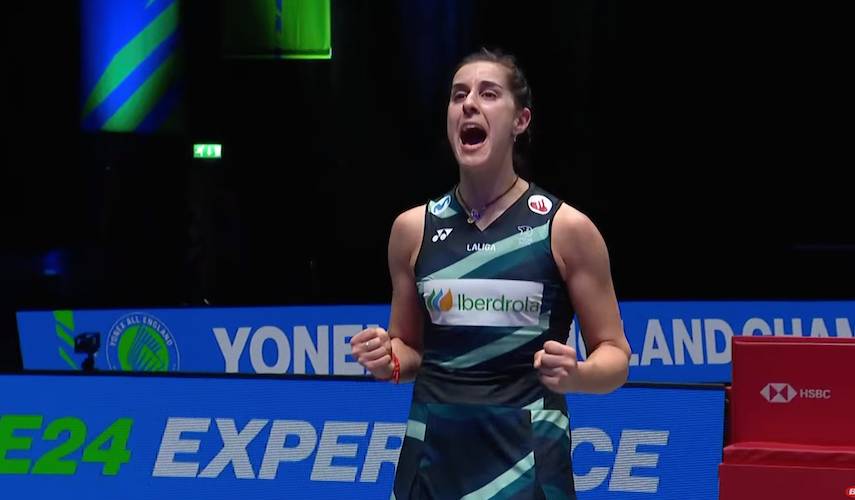 Carolina Marín demuestra su alegría tras ganar a Tai Tzu Ying y acceder a la final del All England Open Badminton. / Foto: Captura imagen BWF TV.