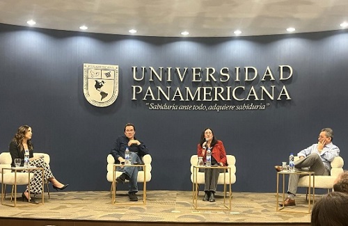 El conversatorio ha tenido lugar en la Universidad Panamericana de Guatemala