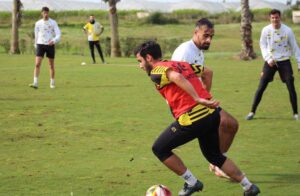 El equipo sanroquista ha preparado con ganas e ilusión por ganar su partido del sábado en Estepona. / Foto: @SanRoqueLepe.