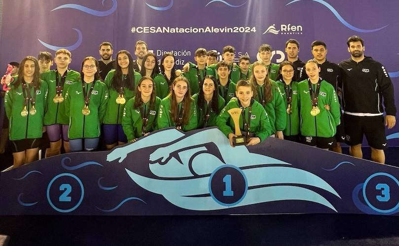 Componentes de la selección andaluza que se proclamó campeona de España con José Manuel Garrido y Javier Jorva entre ellos. / Foto: @CNHUELVA.