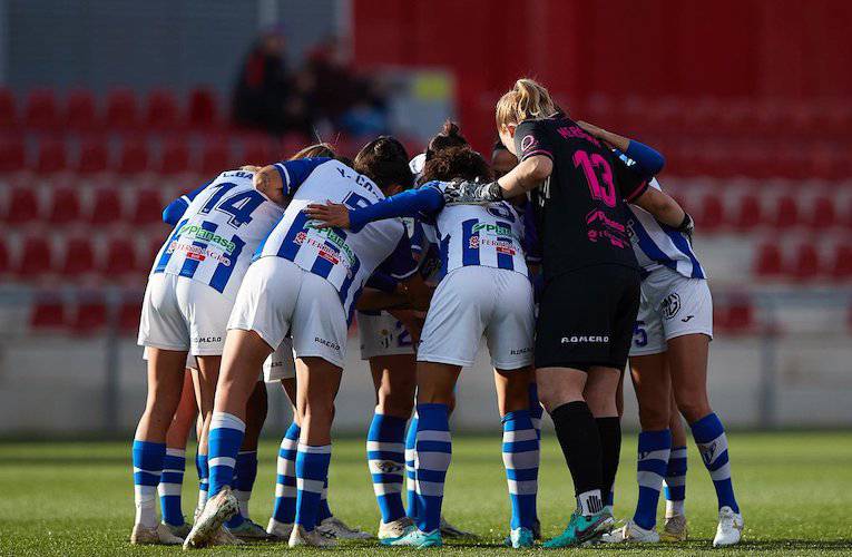 Al Sporting de Huelva ya sólo le vale ganar este domingo al Levante Las Planas para no certificar un descenso que es virtual pero no matemático. / Foto: @sportinghuelva.