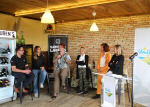 Eva Vaz, Marion Hoogwegt y Xenia García