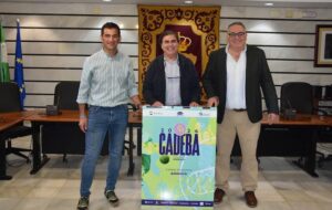 Un momento de la presentación en el Ayuntamiento de Punta Umbría del Campeonato de Andalucía de Clubes Cadete Femenino de Baloncesto que se celebrará en la localidad la próxima semana.