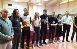 Una gran granizada obligó a trasladar la entrega de premios al Pabellón Polideportivo Municipal.