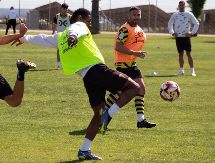 El San Roque ha preparado con ganas y muy a fondo su partido de este domingo ante El Palo. / Foto: @SanRoqueLepe.